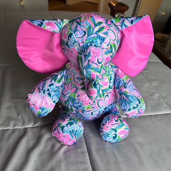 Lilly Pulitzer Minnie Elephant - Picture 6 of 9